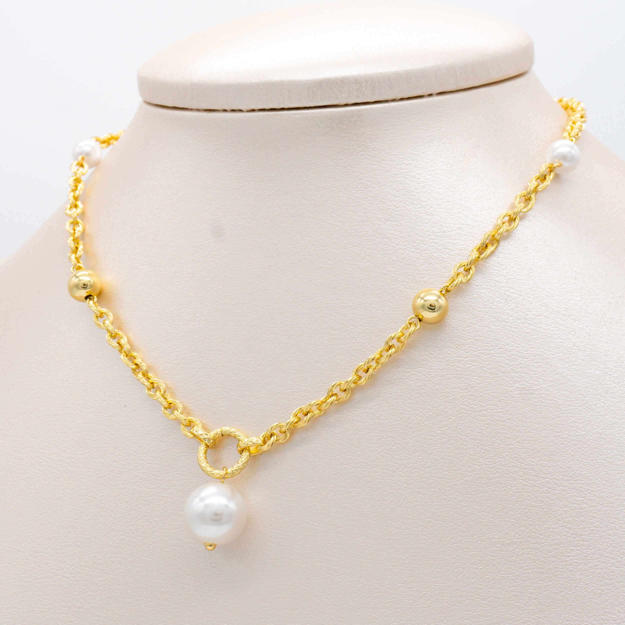COLLAR