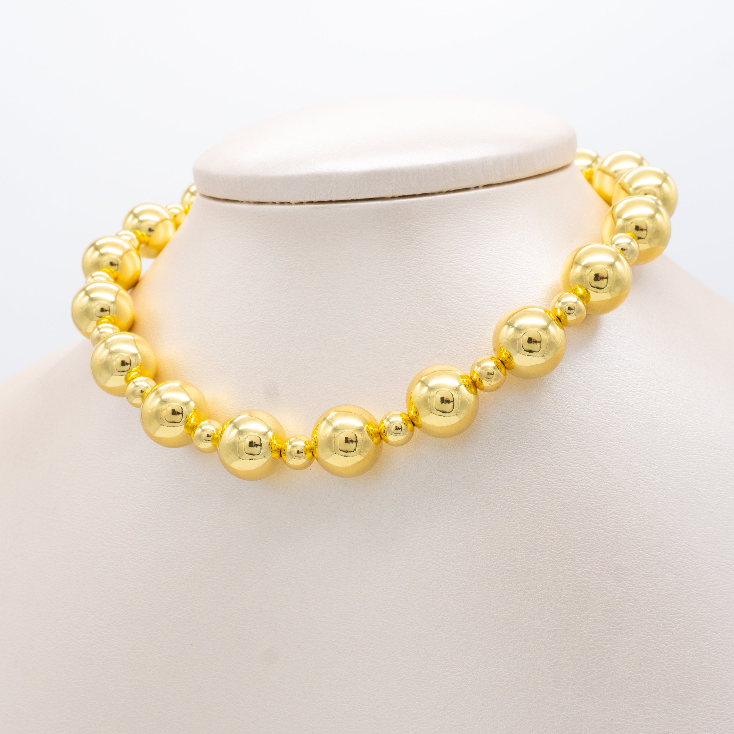 COLLAR