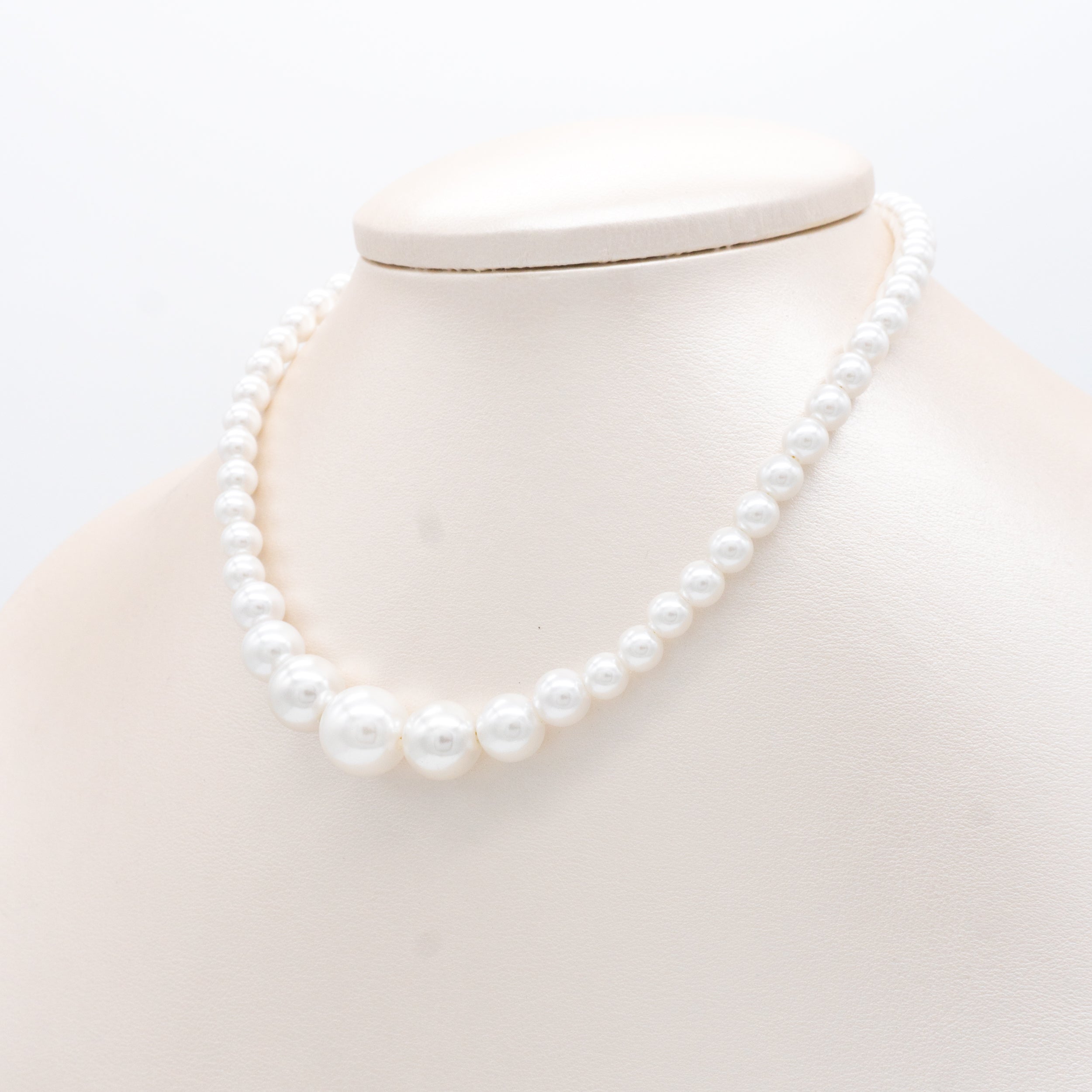 COLLAR