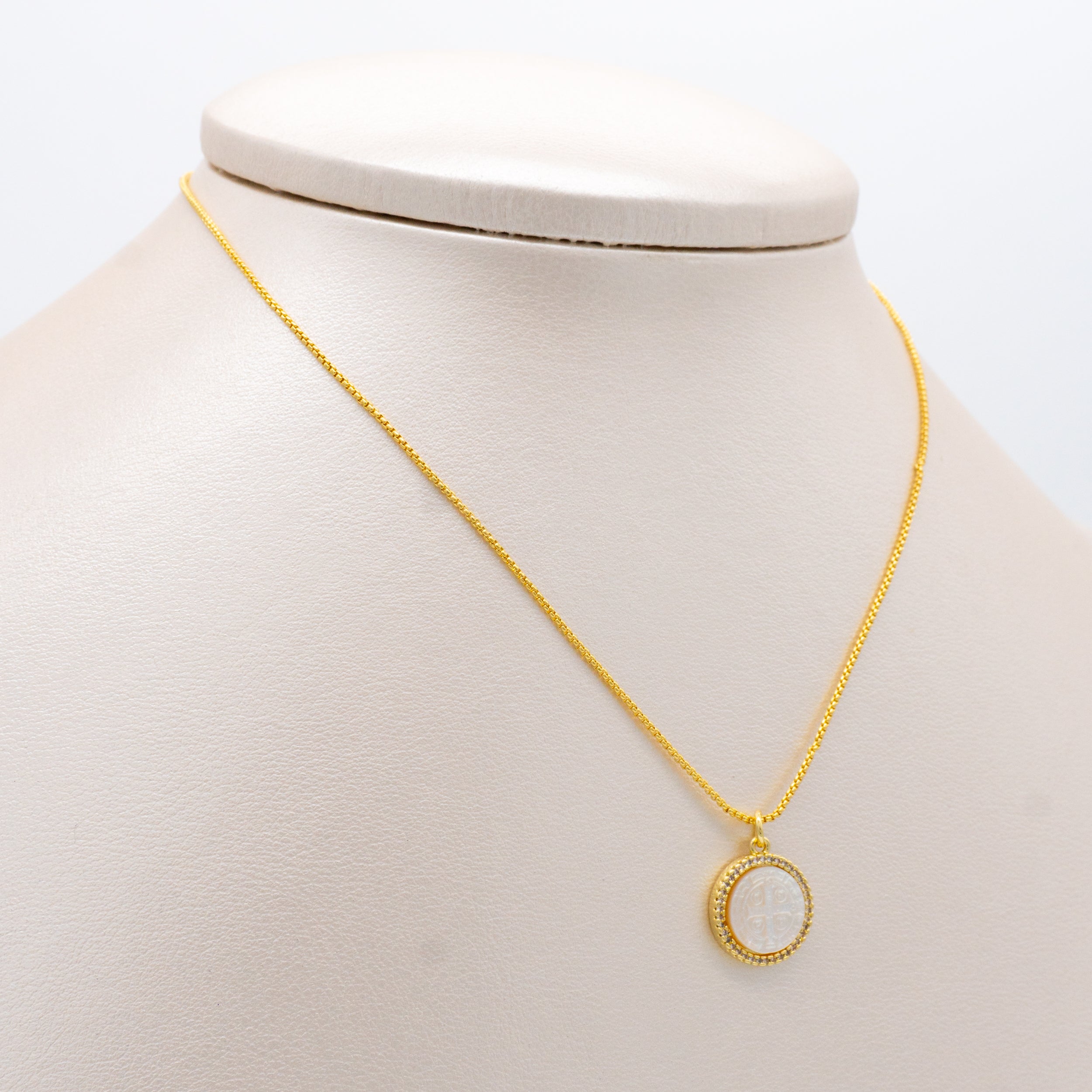 COLLAR