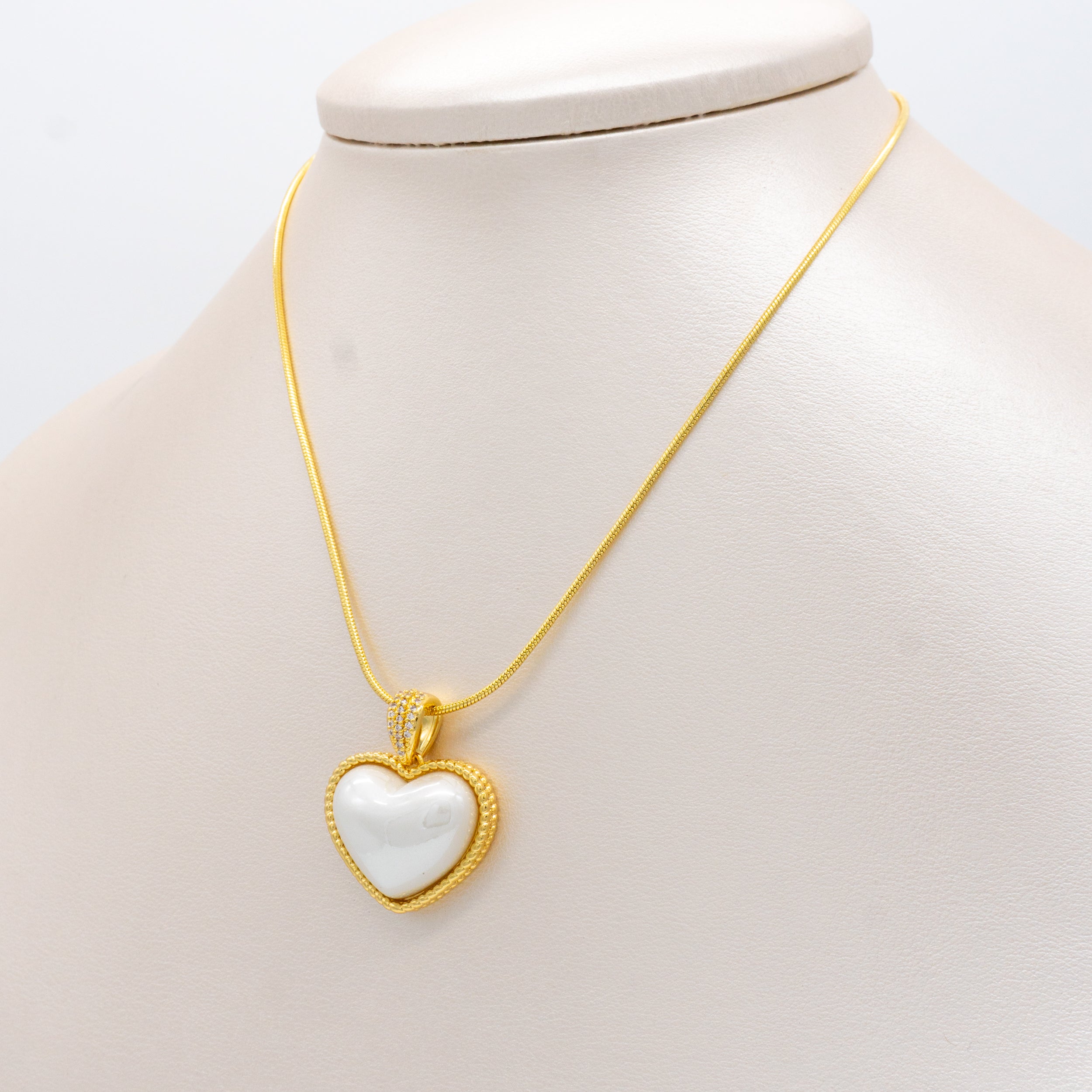 COLLAR