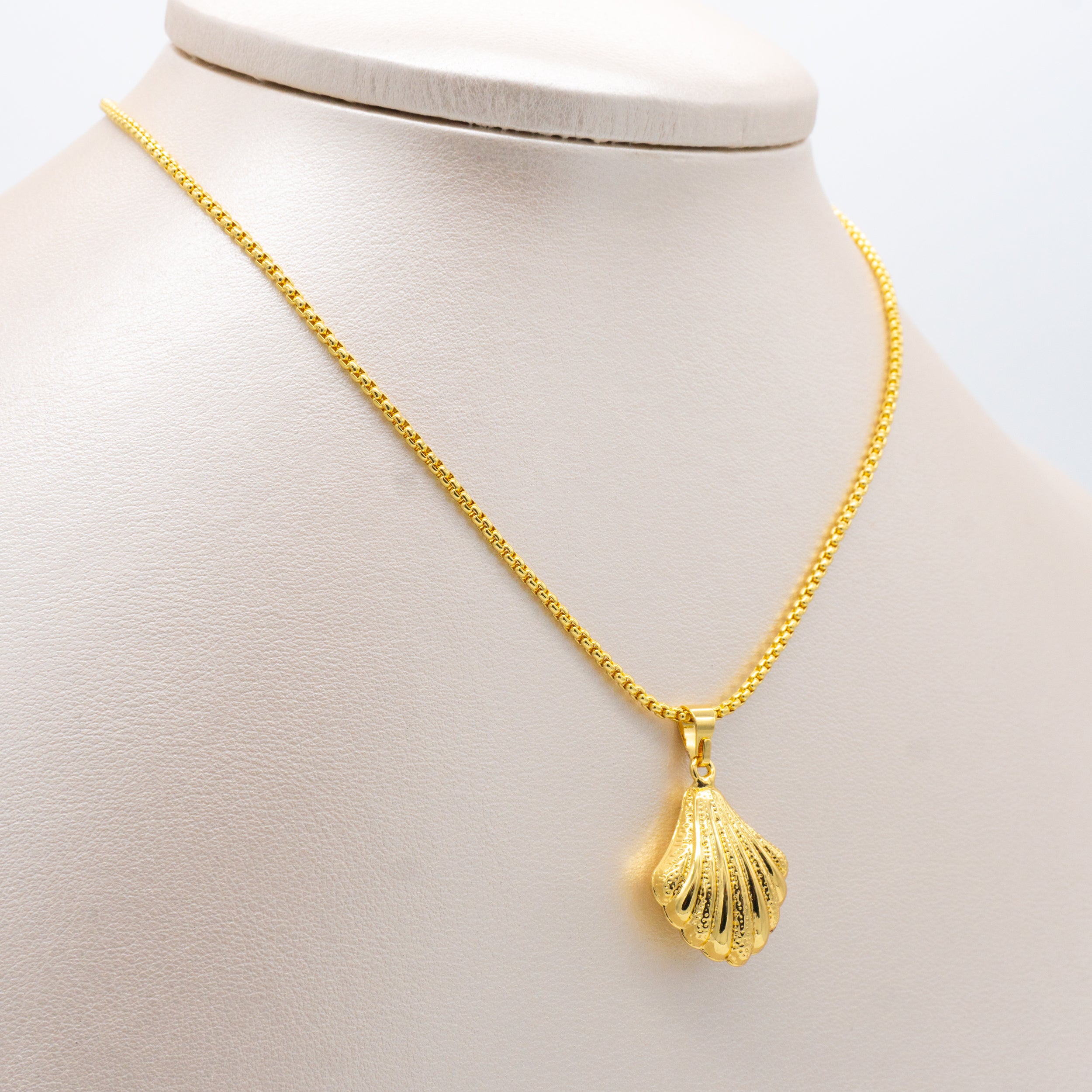 COLLAR