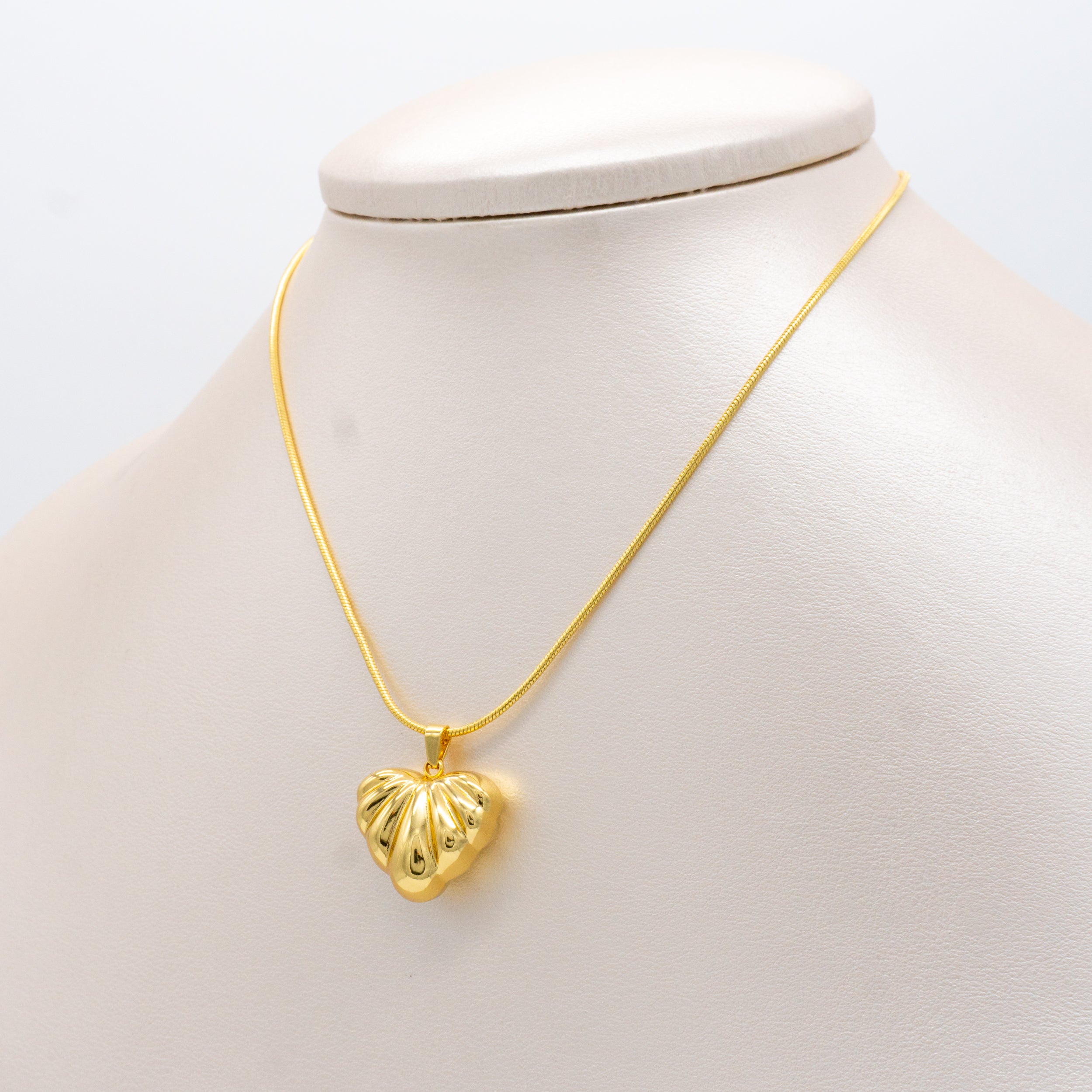 COLLAR