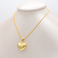 COLLAR