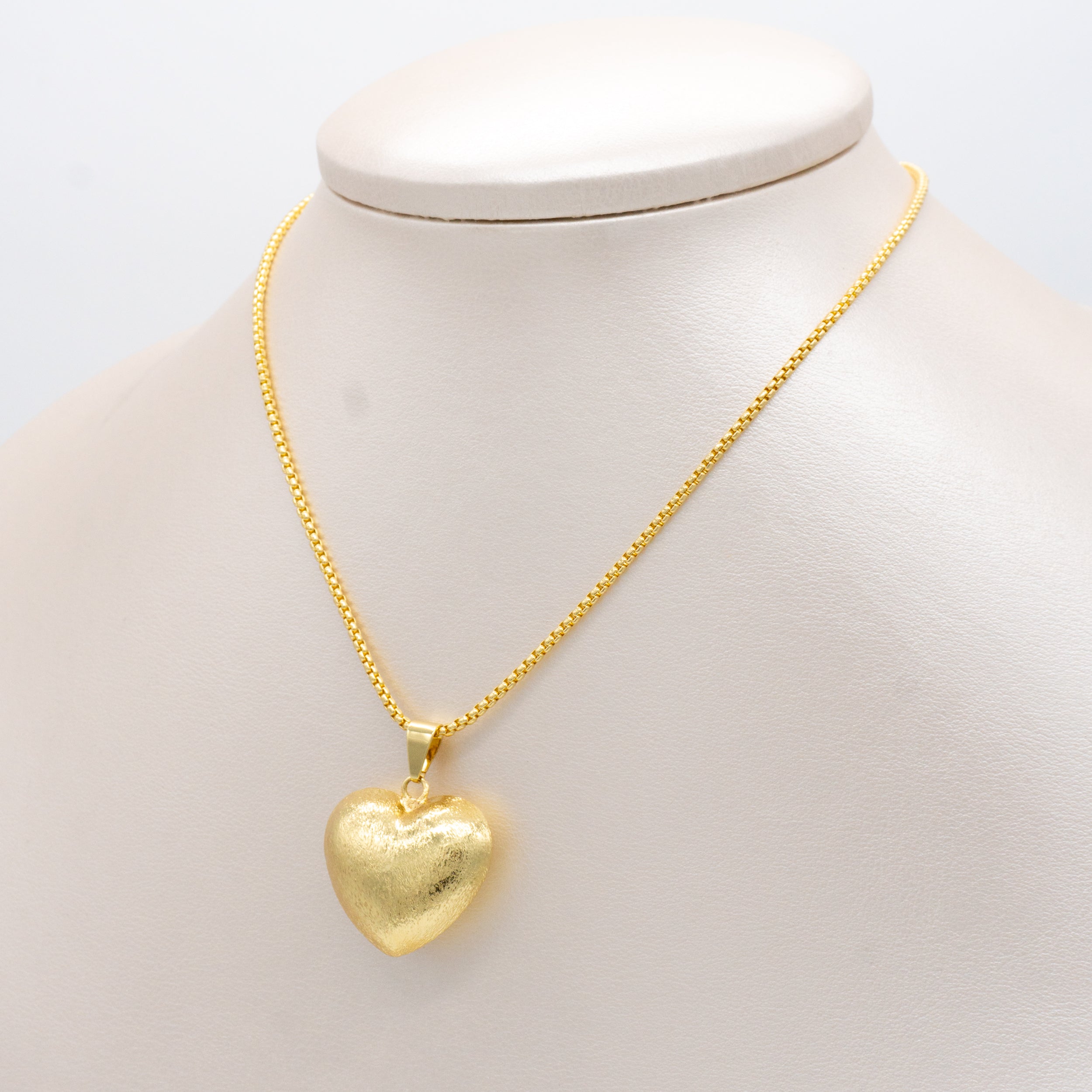 COLLAR
