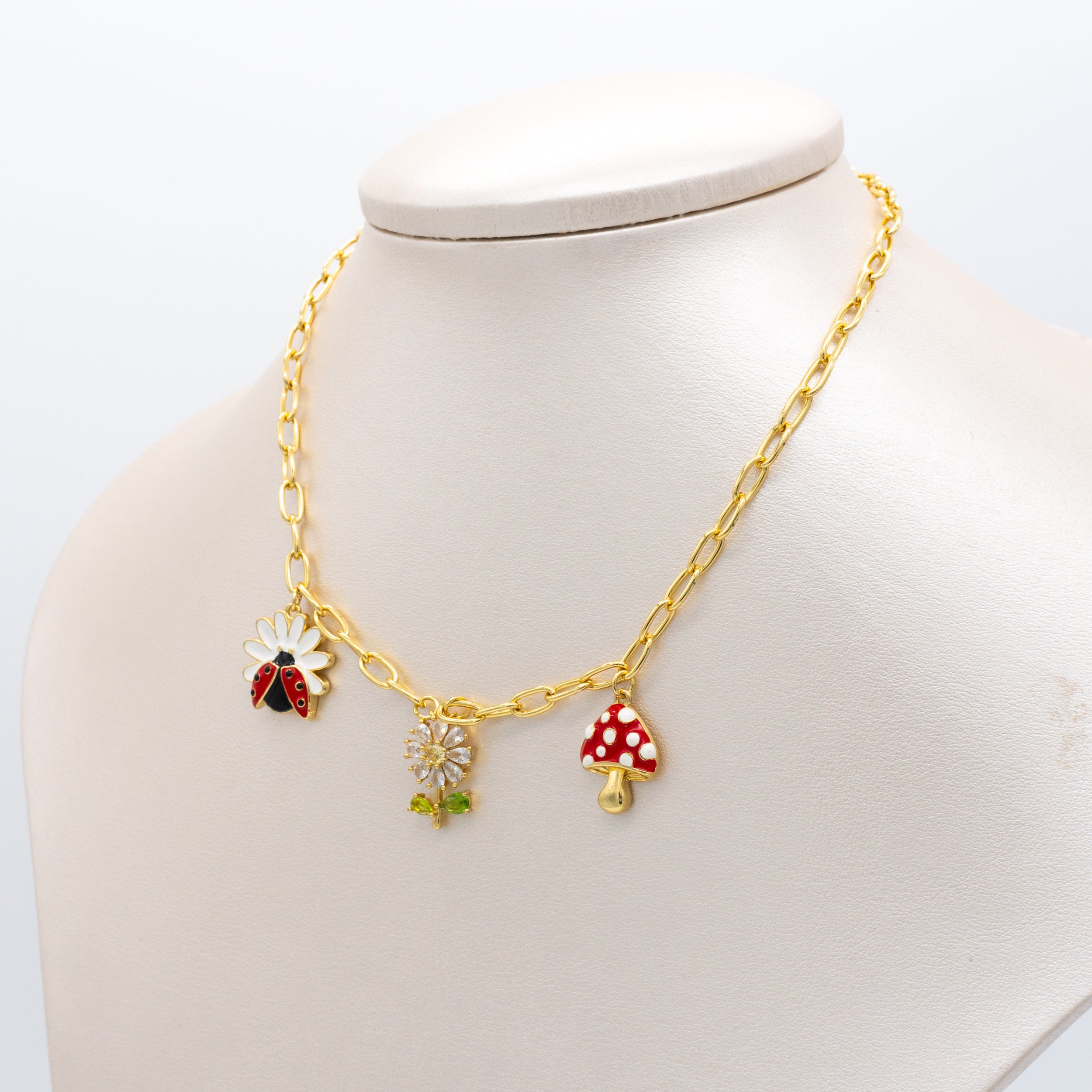 COLLAR
