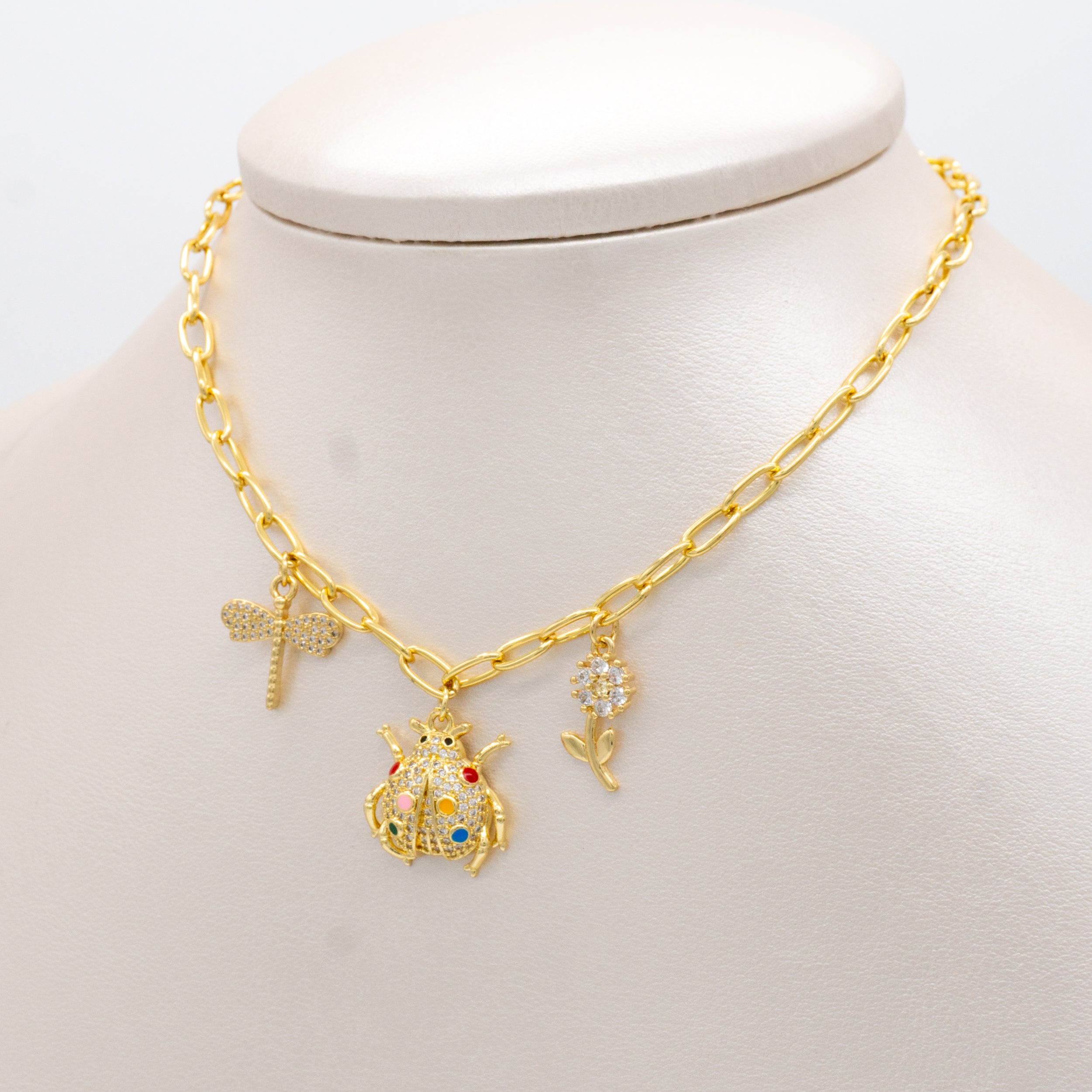 COLLAR