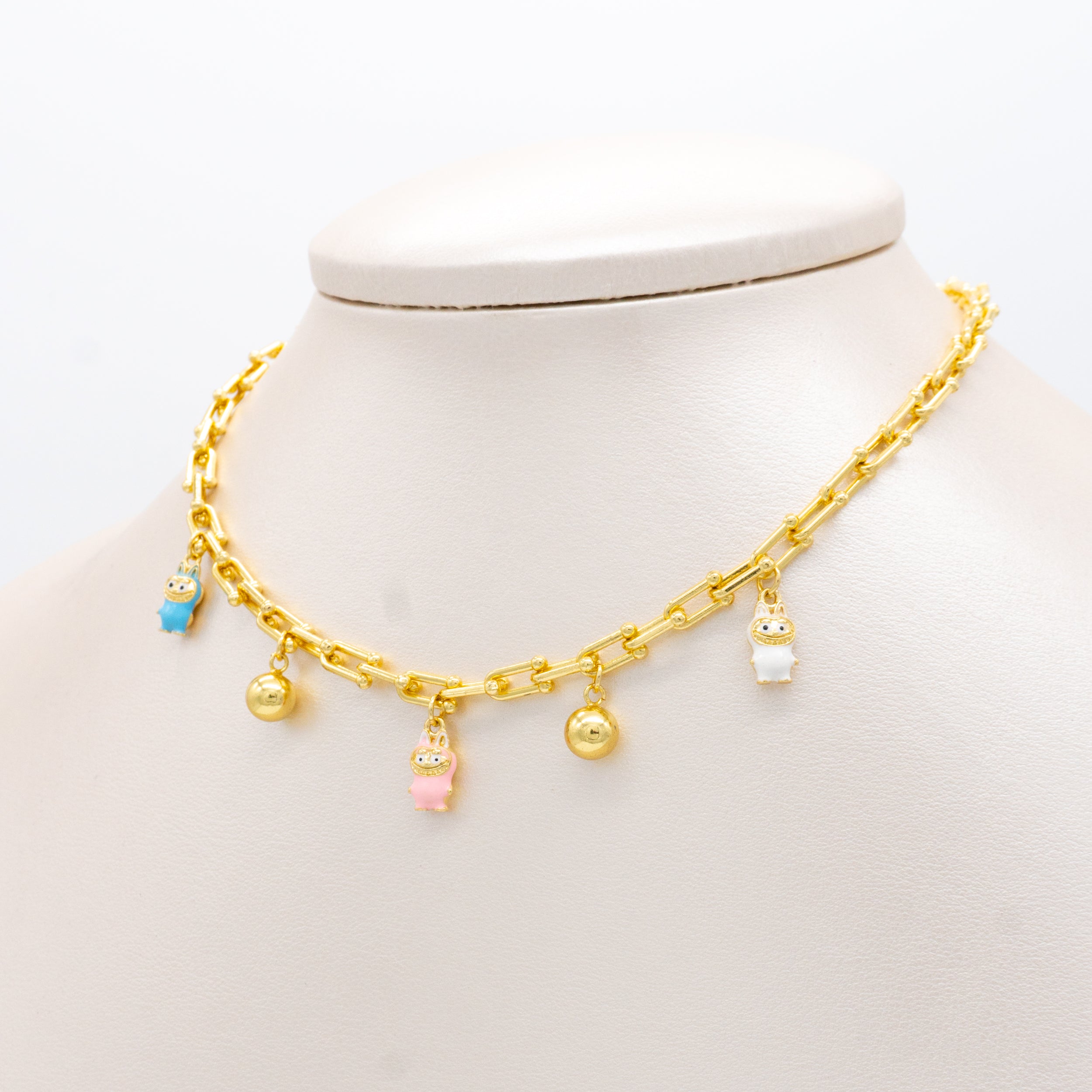 COLLAR