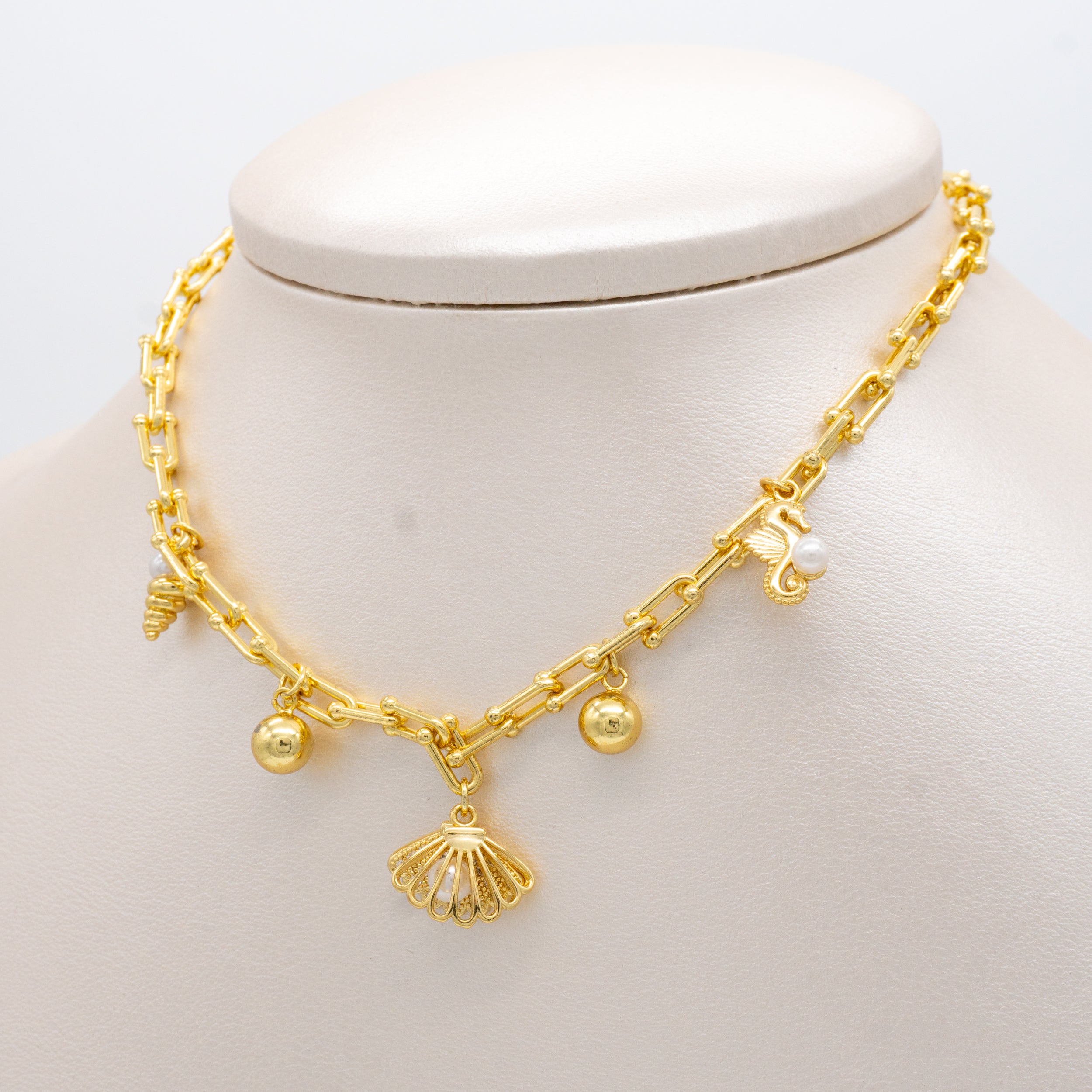 COLLAR