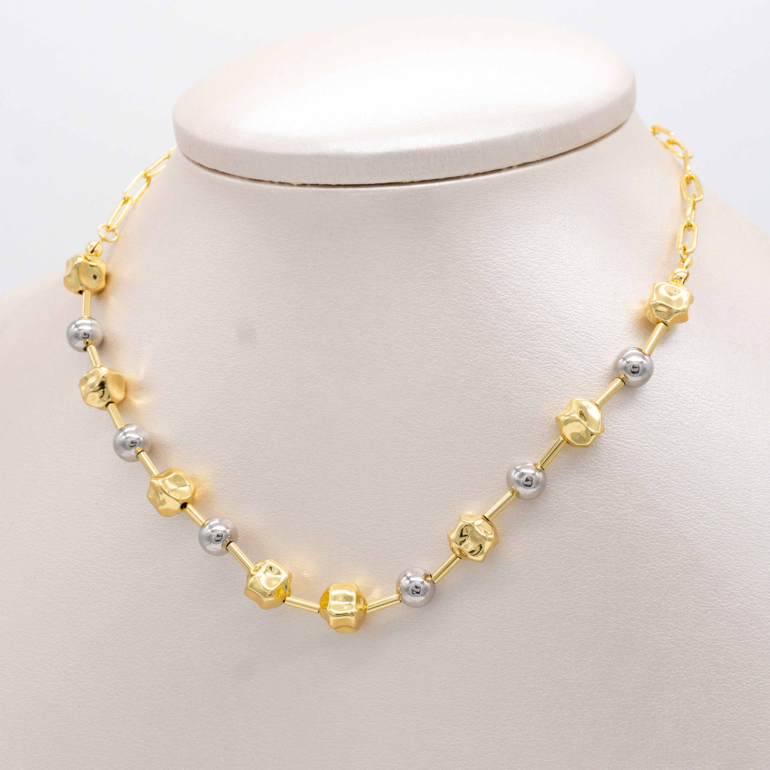 COLLAR